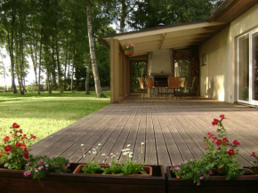 Mere Holiday House in Salme